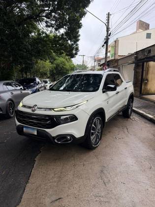 FIAT TORO 2.0 16V TURBO DIESEL VOLCANO 4WD AT9